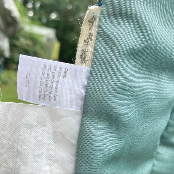 RAINBOW Tummy Time ITZY RITZY Soft Quilted Mat for Baby Toddler 5 x 3 x 0.5 in - Picture 10 of 13